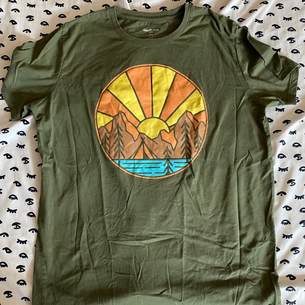 Goodfellow & Co. Green Mountain Range T Size Large